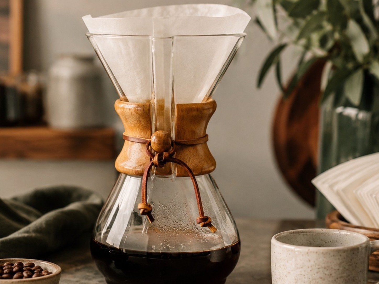 Chemex Classic 6-Cup Coffee Maker product detail