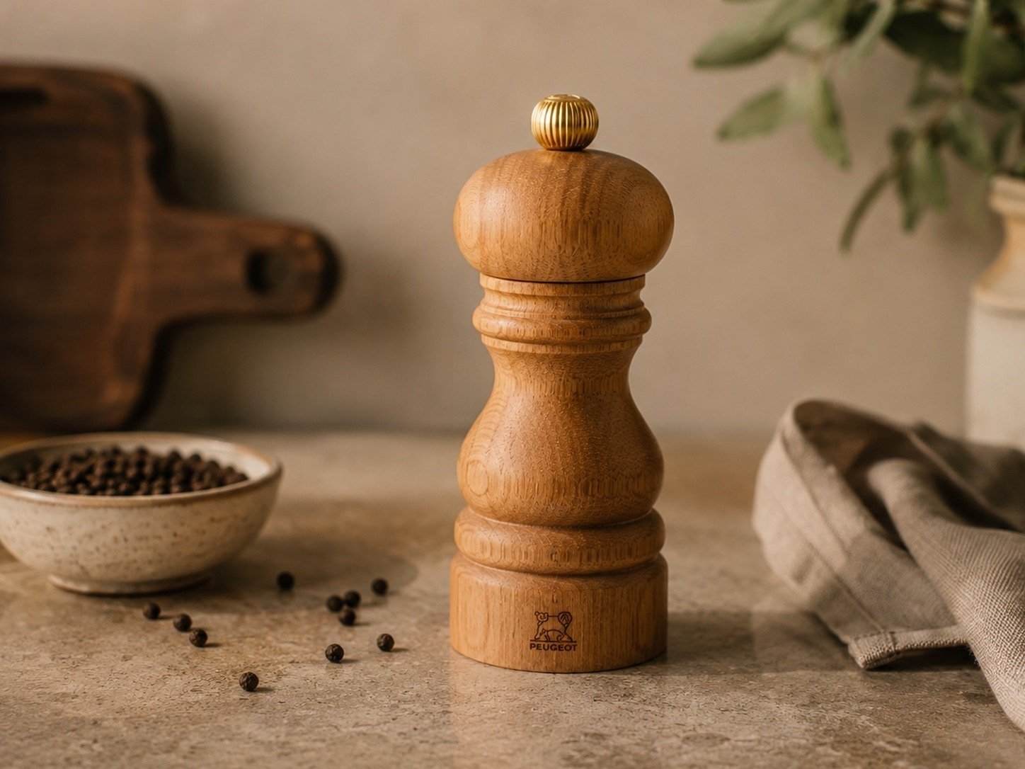 Peugeot Paris u’Select Pepper Mill in context