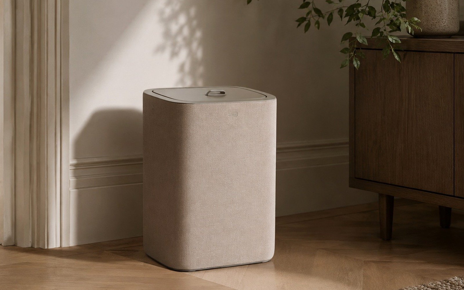 Simplehuman Round Pedal Bin in context