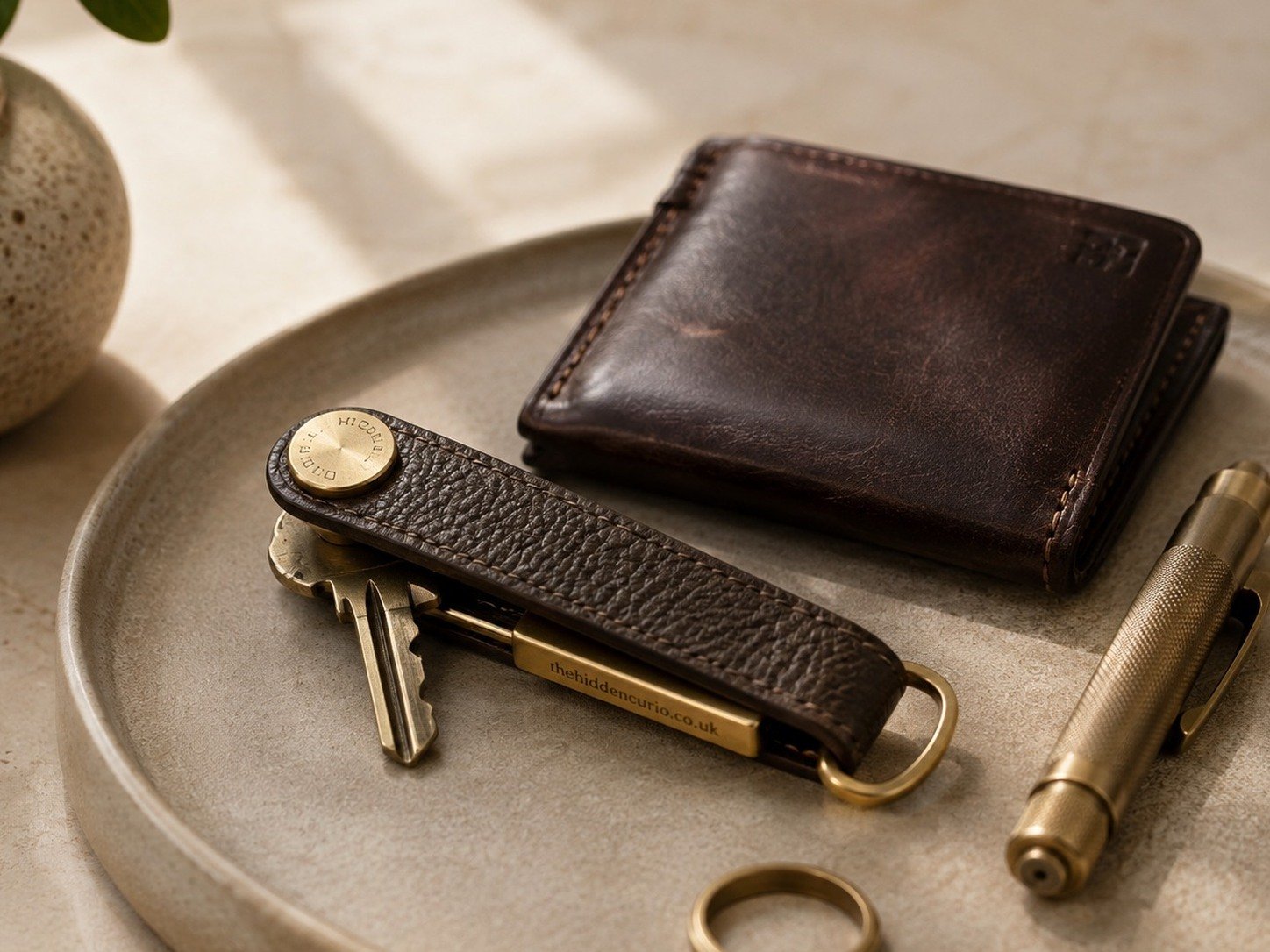 Orbitkey Key Organiser Pro in context